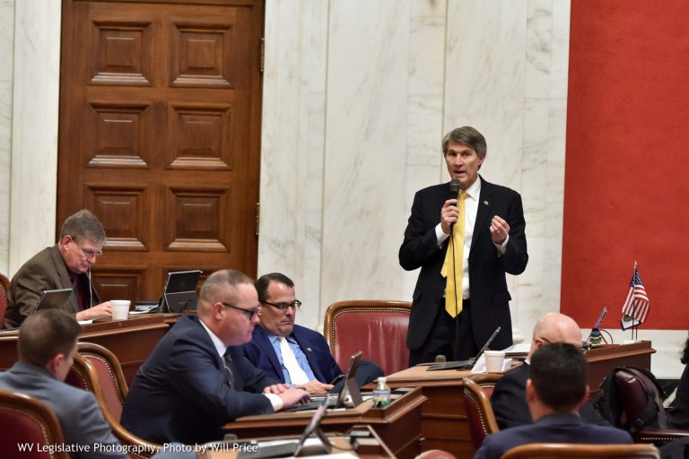 Senate Receives Conference Committee Report, Passes Bill