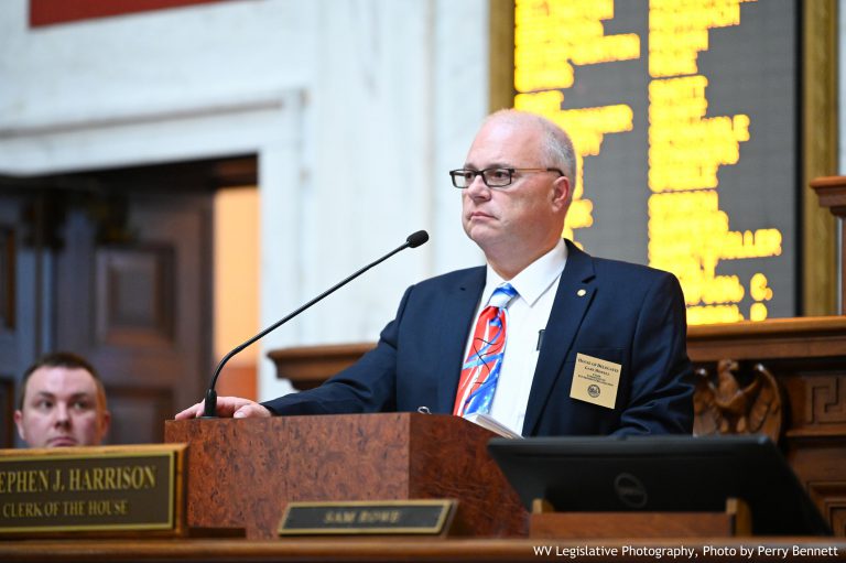 Interim Government Organization Committee Adopts Draft Legislation