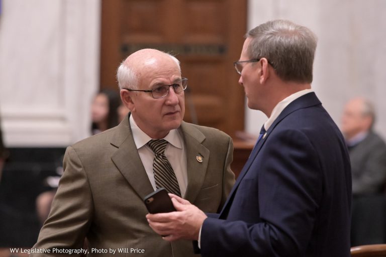 Senate Introduces 145 Bills, Approves Resolutions