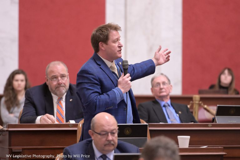 Senate Adopts Resolution for Convention on Congressional Term Limits