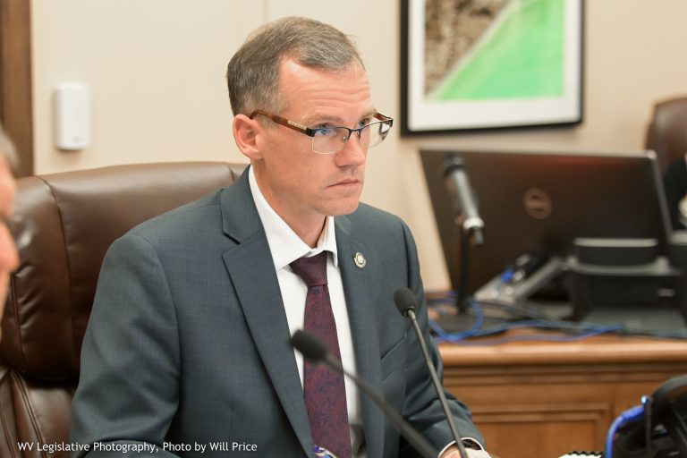 Senate Finance Advances Bill for Intermediate Court of Appeals
