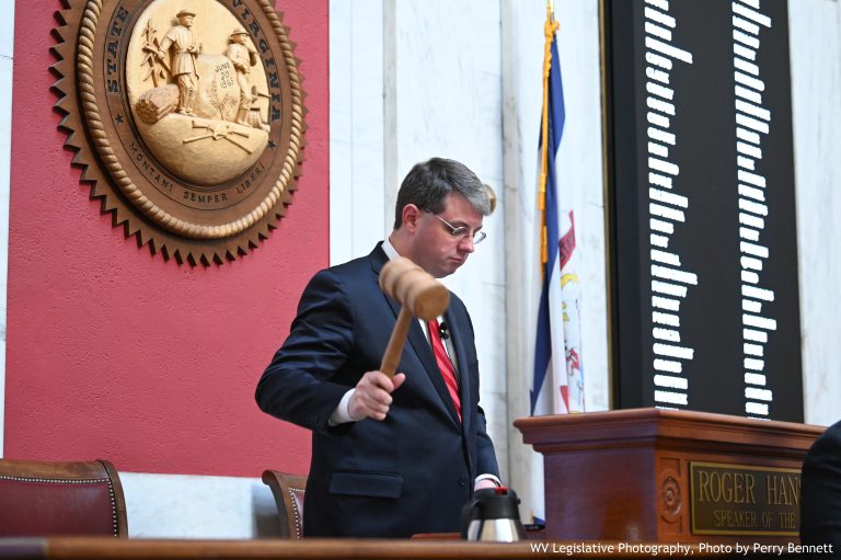 House Convenes for Second Session of 85th Legislature