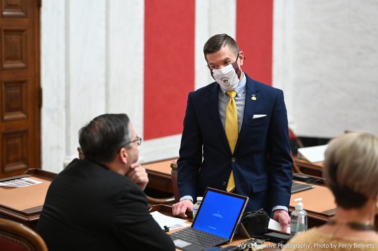 Senate Passes Bill to Block Banks That Divest From Fossil Fuels