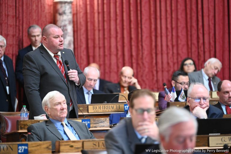 House Passes Bill to Terminate Board of Hearing-Aid Dealers and Fitters