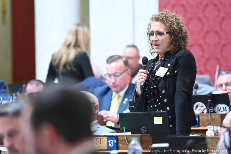 Bills Prohibiting Mandating of Masks and COVID-19 Vaccination Proof Passes House