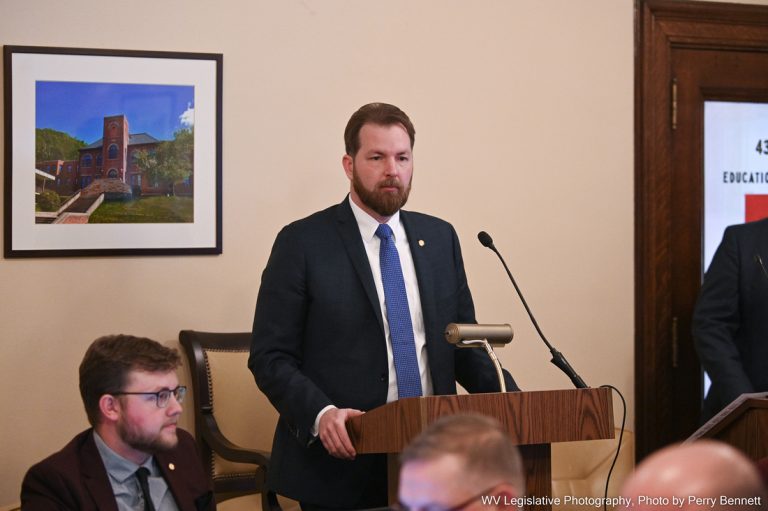 Technology and Infrastructure Committee Advances Five Bills