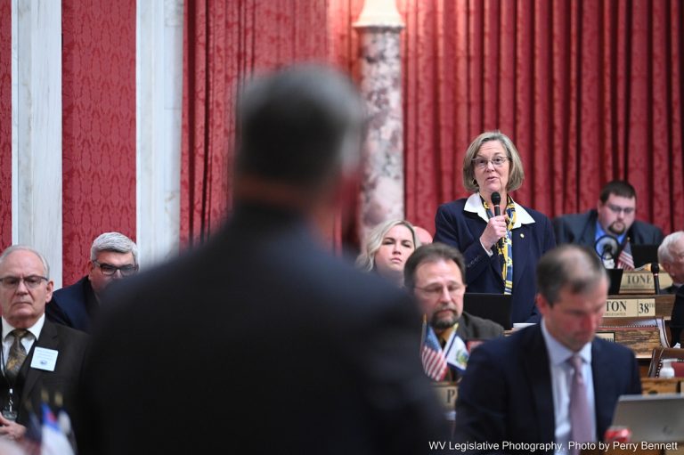 House Passes Bill Codifying CRNAs Practicing in Cooperation with Doctors