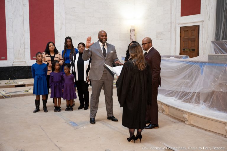 Hollis Lewis Takes Oath of Office