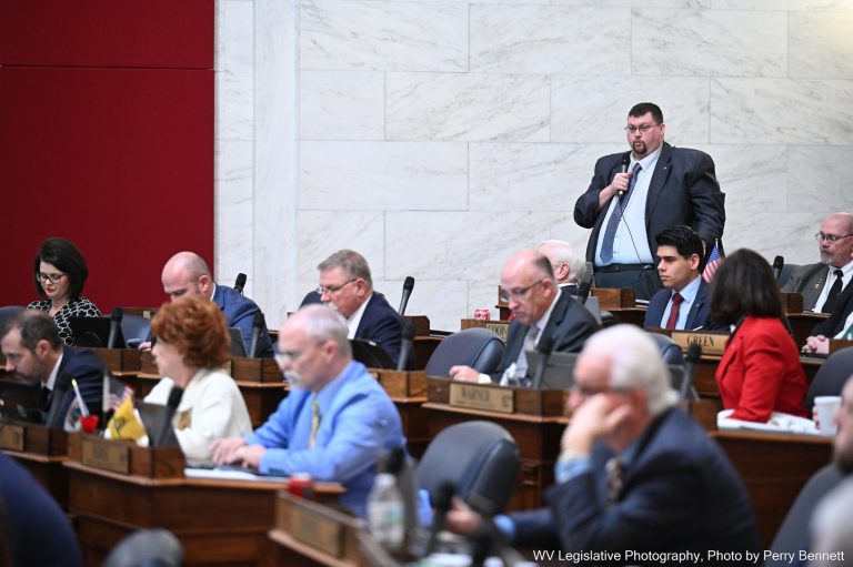 House Passes Bill for Notary Recommissioning