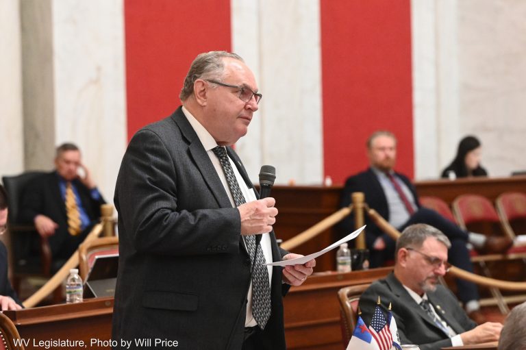 Senate Passes Teen Work Permit Bill