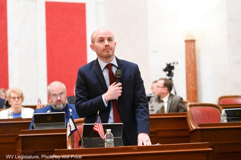 Senate Passes Foster Care Ombudsman Bill