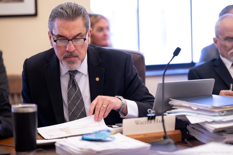 House Banking and Insurance Advance Five Bills to Markup