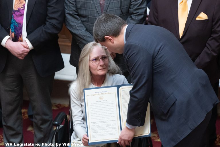 House Honors Former Delegate Kump